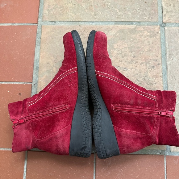 La Canadienne Vintage Suede ankle boots Rubber sole Size 7.5 Classic Boho Comfy - Picture 6 of 13